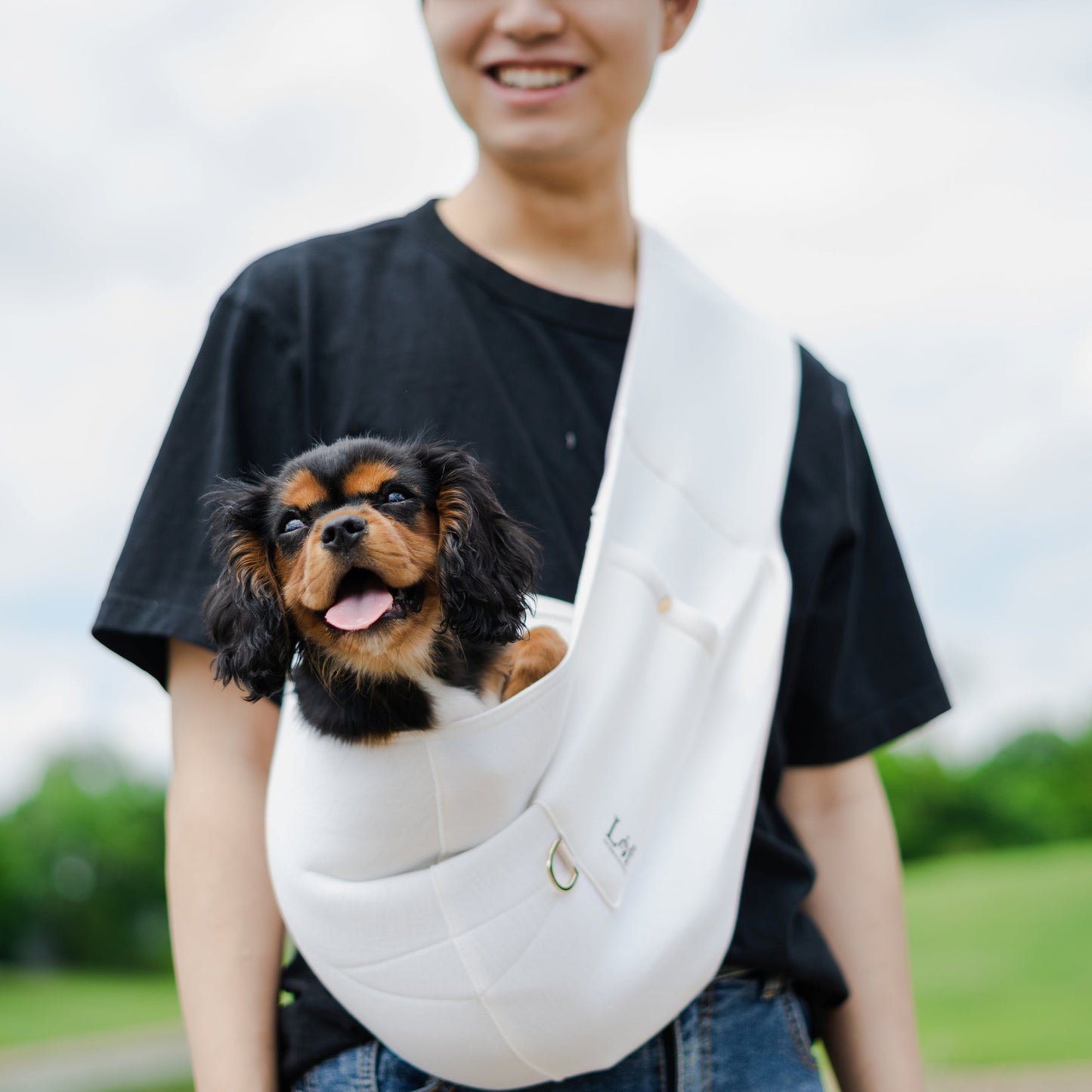Lof Neoprene Pet Sling Carrier – Hands-Free Travel Bag for Dogs & Cats (Up to 15 lbs)
